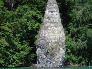 Schillerstein am Ufer des Vierwaldst�dter See